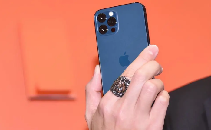川汇苹果手机维修分享iPhone12系列重启方法教程 